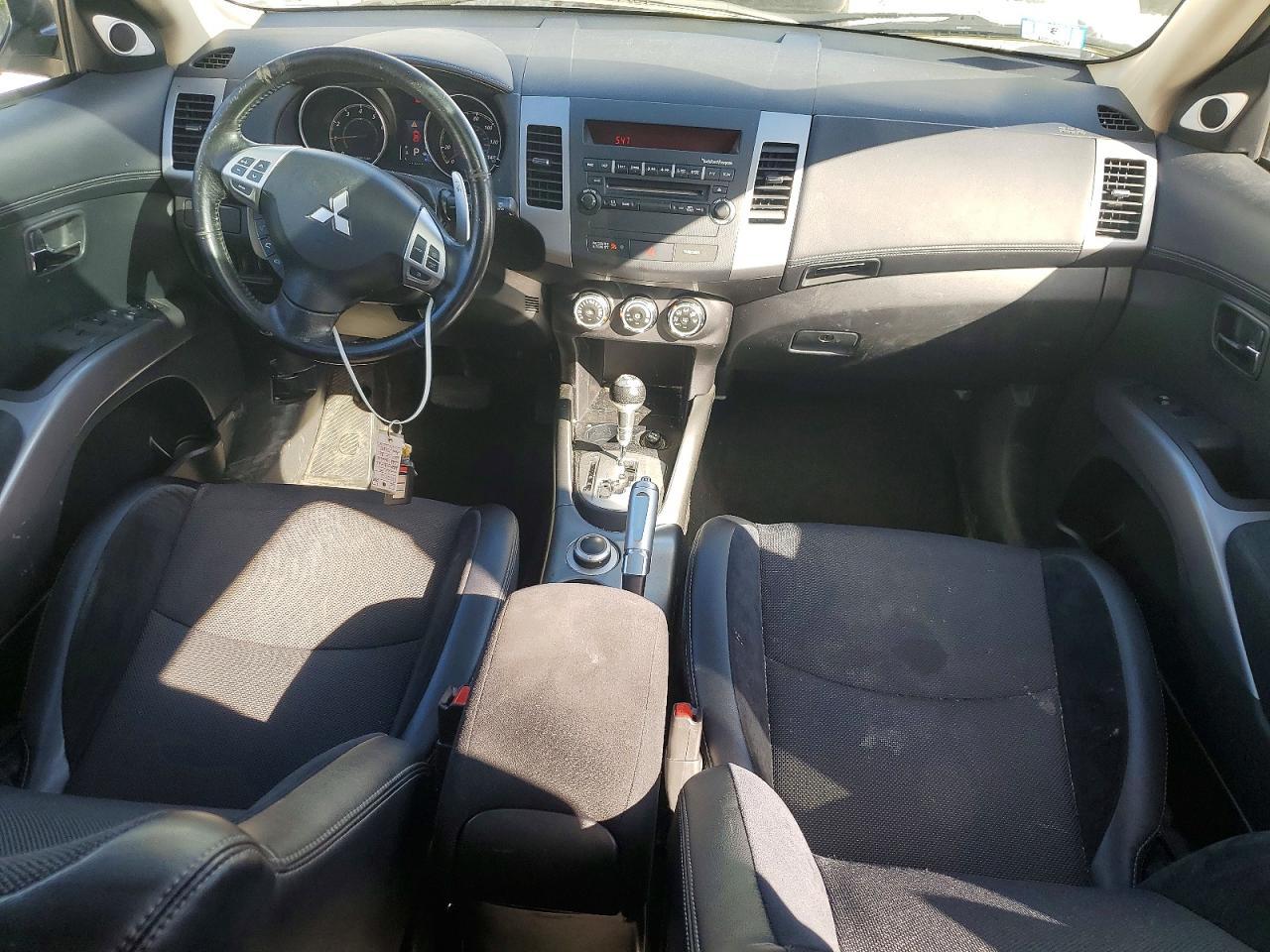 2013 Mits Outlander - zdjęcie 8