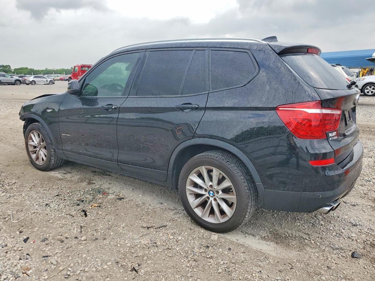 2017 BMW X3 Sdrive28I - zdjęcie 2