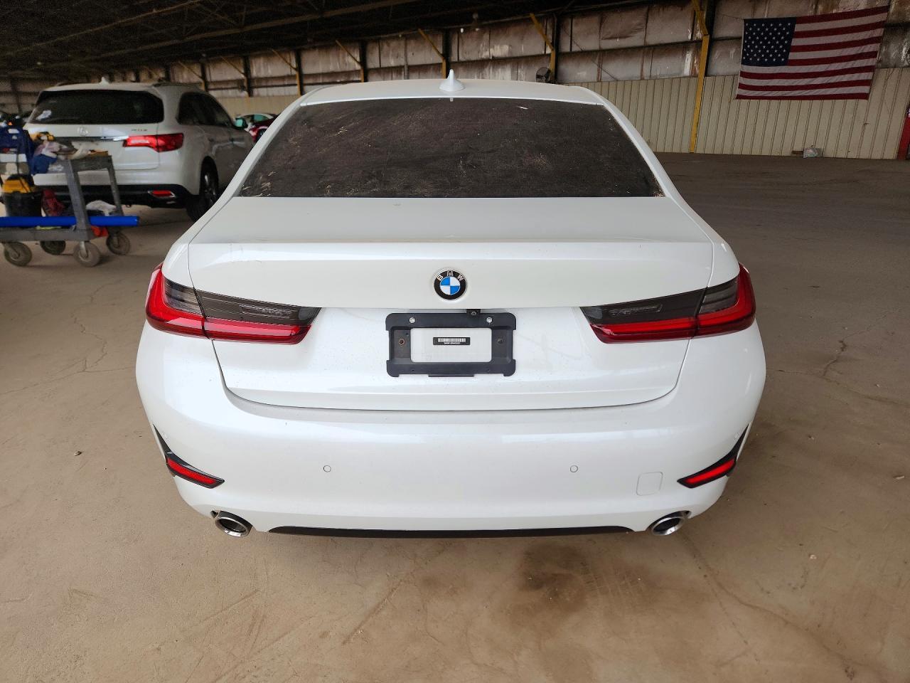 2022 BMW 330I - zdjęcie 6