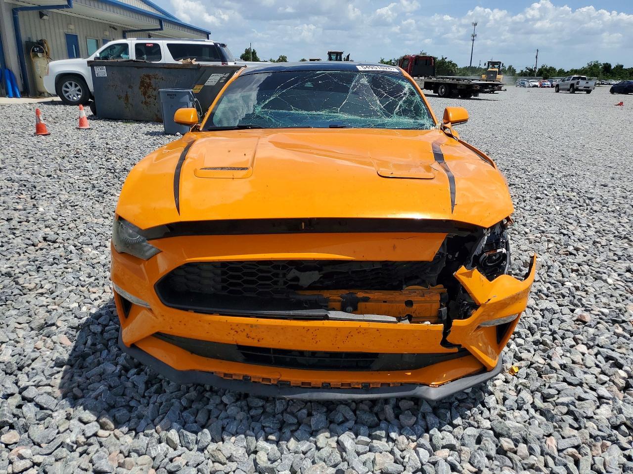 2019 Ford Mustang - zdjęcie 5
