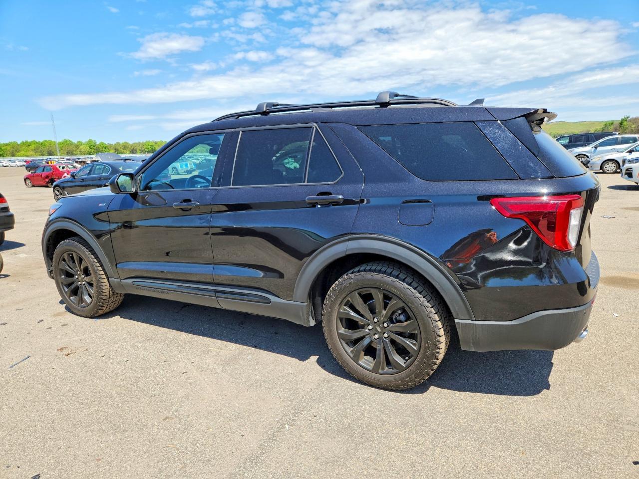2023 Ford Explorer St-Line - zdjęcie 2