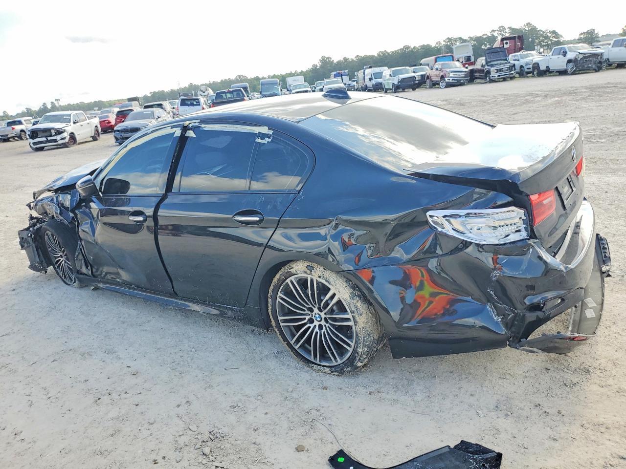 2017 BMW 530 I - zdjęcie 2