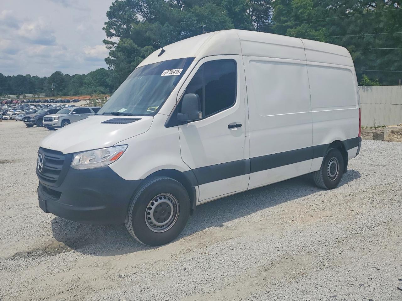 2022 Mercedes-Benz Sprinter 2500 - zdjęcie główne