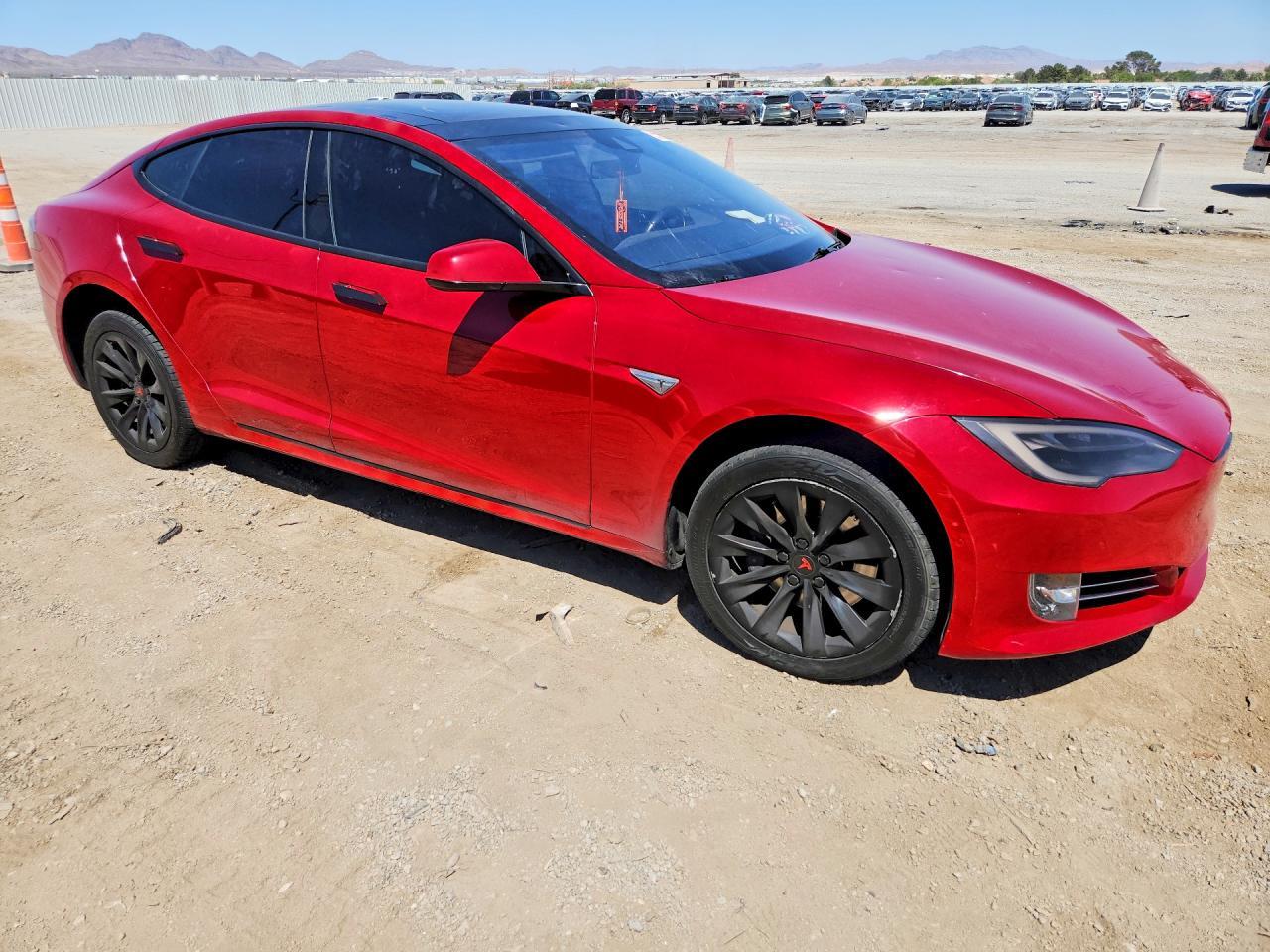 2016 Tesla Model S - zdjęcie 4