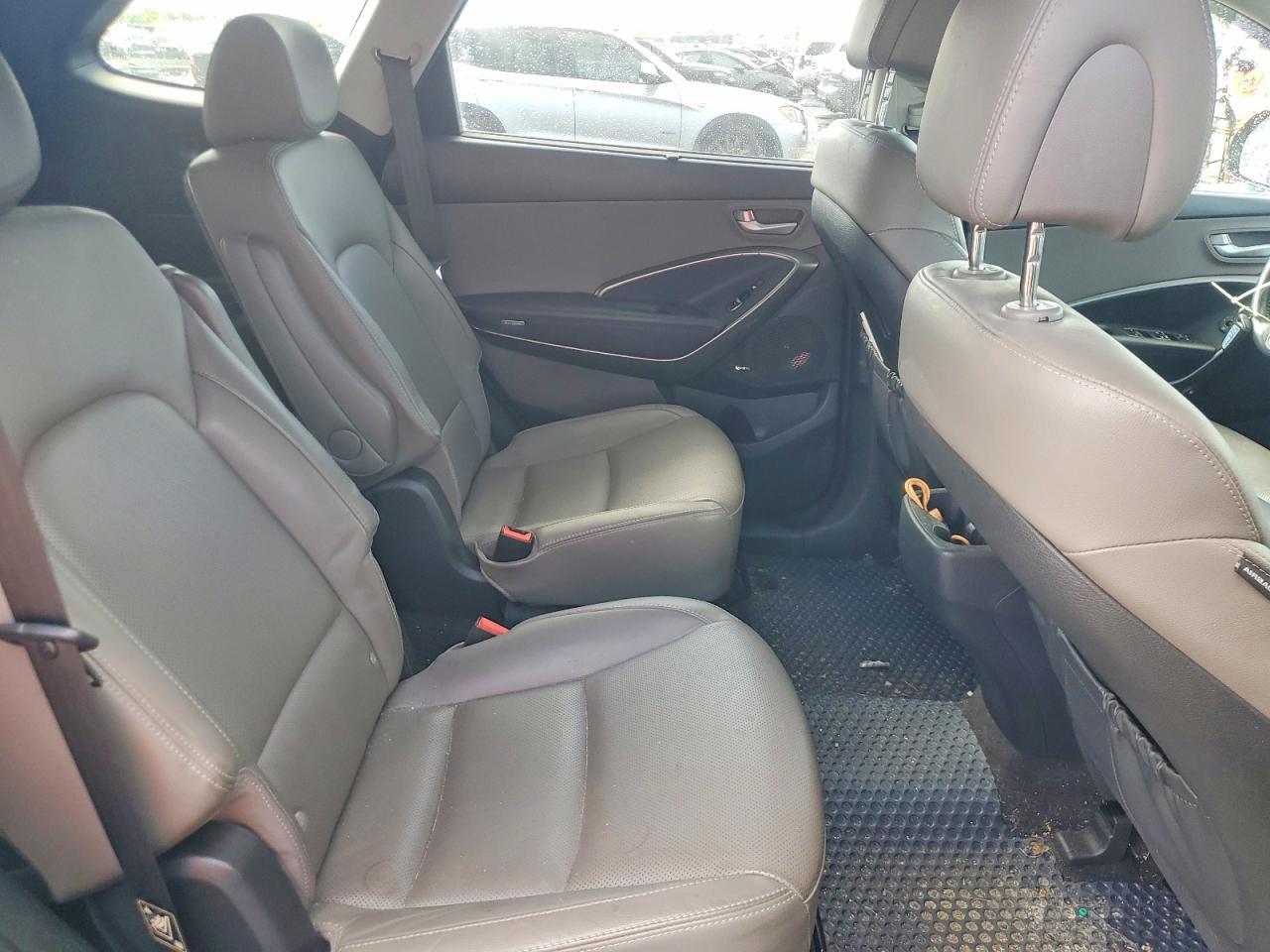 2017 Hyundai Santa Fe Limited Ultimate - zdjęcie 11