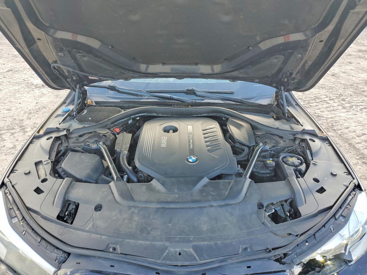2016 BMW 740 I - zdjęcie 11