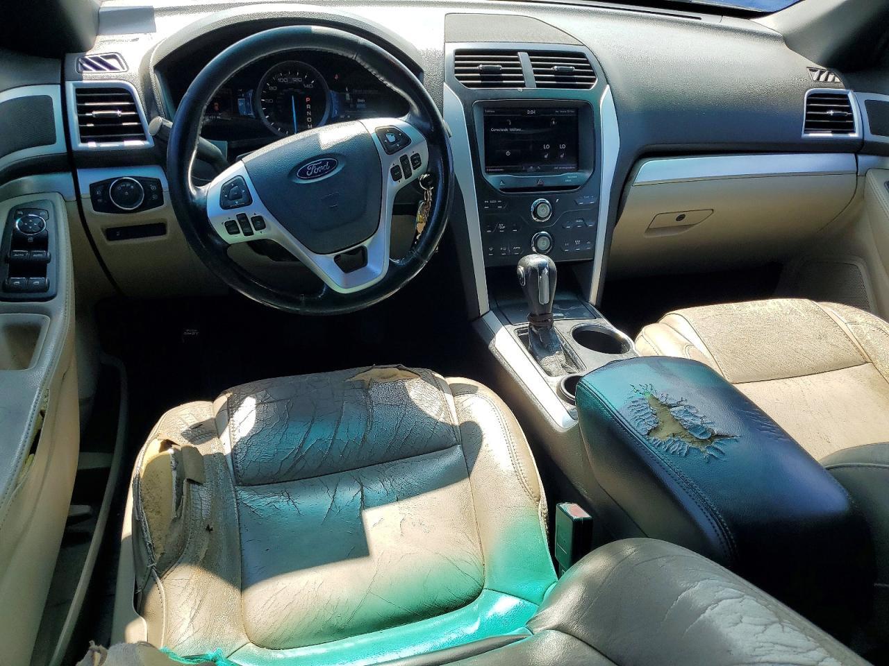 2013 Ford Explorer - zdjęcie 8