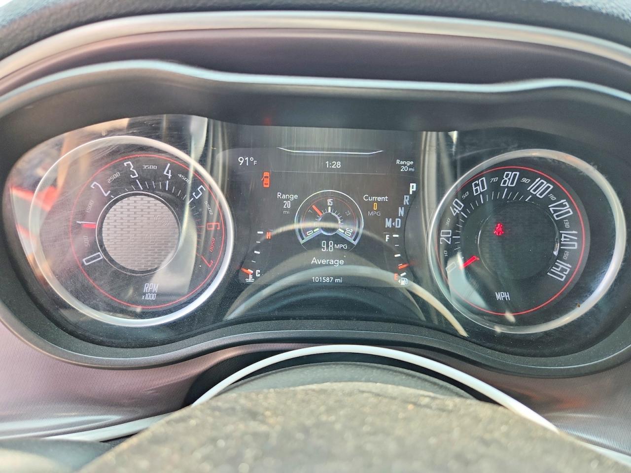 2019 Dodge Challenger R - zdjęcie 9