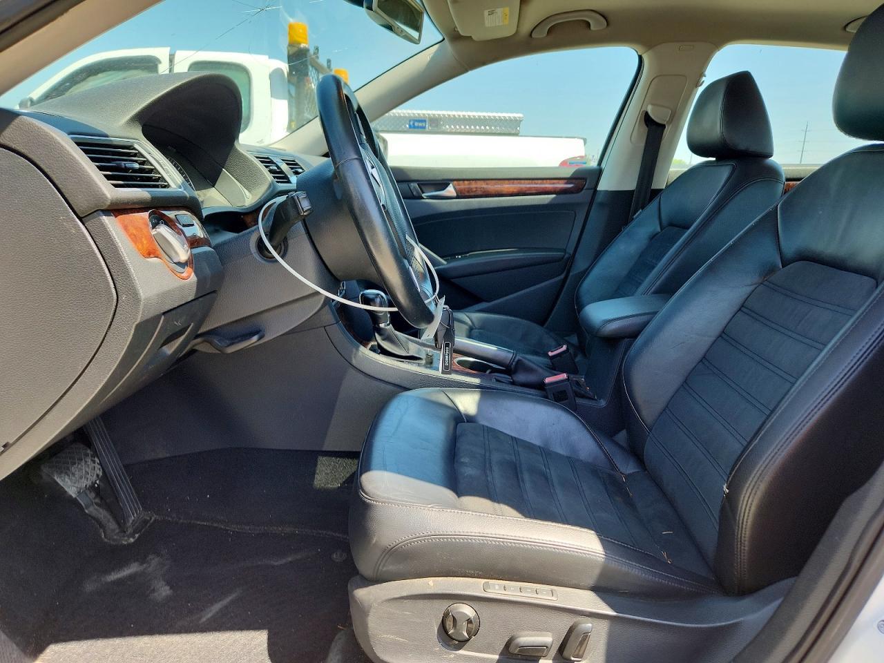 2013 Volkswagen Passat Sel - zdjęcie 7