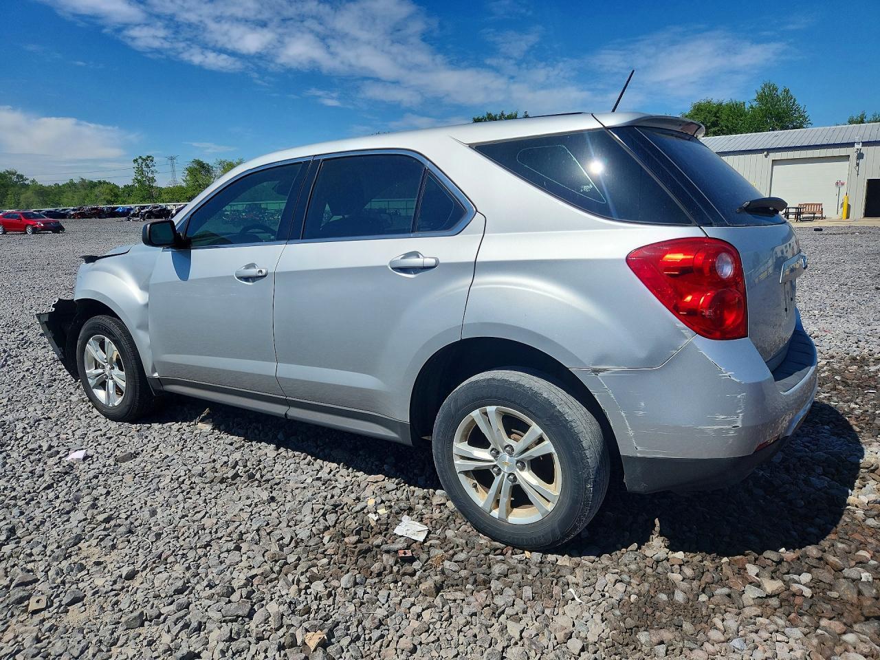 2015 Chevrolet Equinox Ls - zdjęcie 2