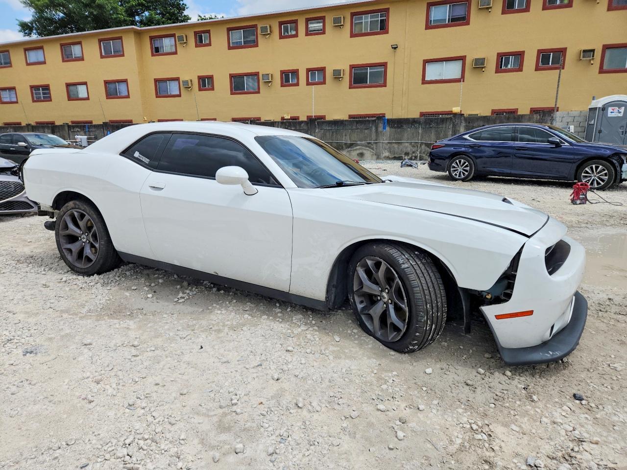 2019 Dodge Challenger R - zdjęcie 4