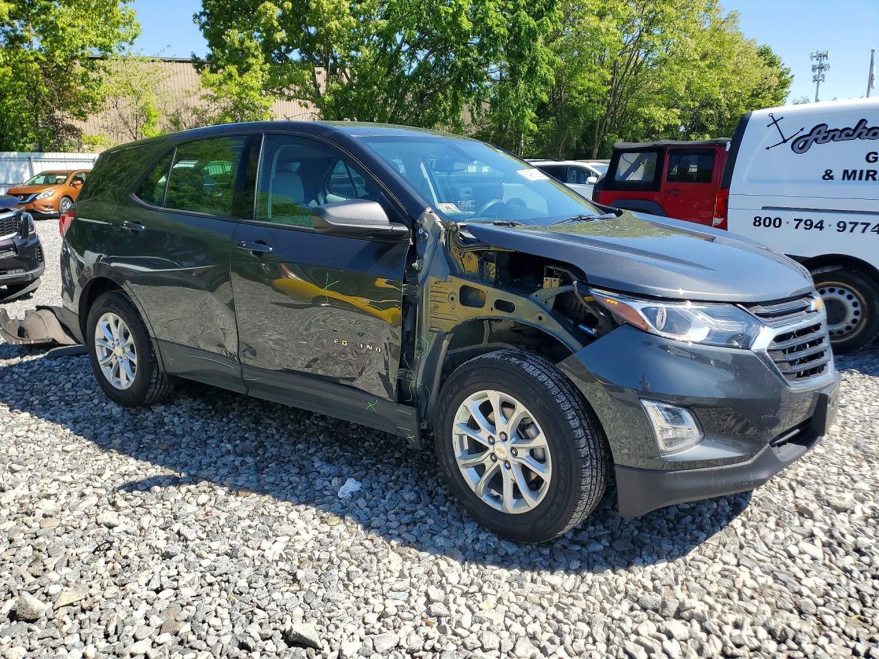2019 Chevrolet Equinox Ls - zdjęcie 4