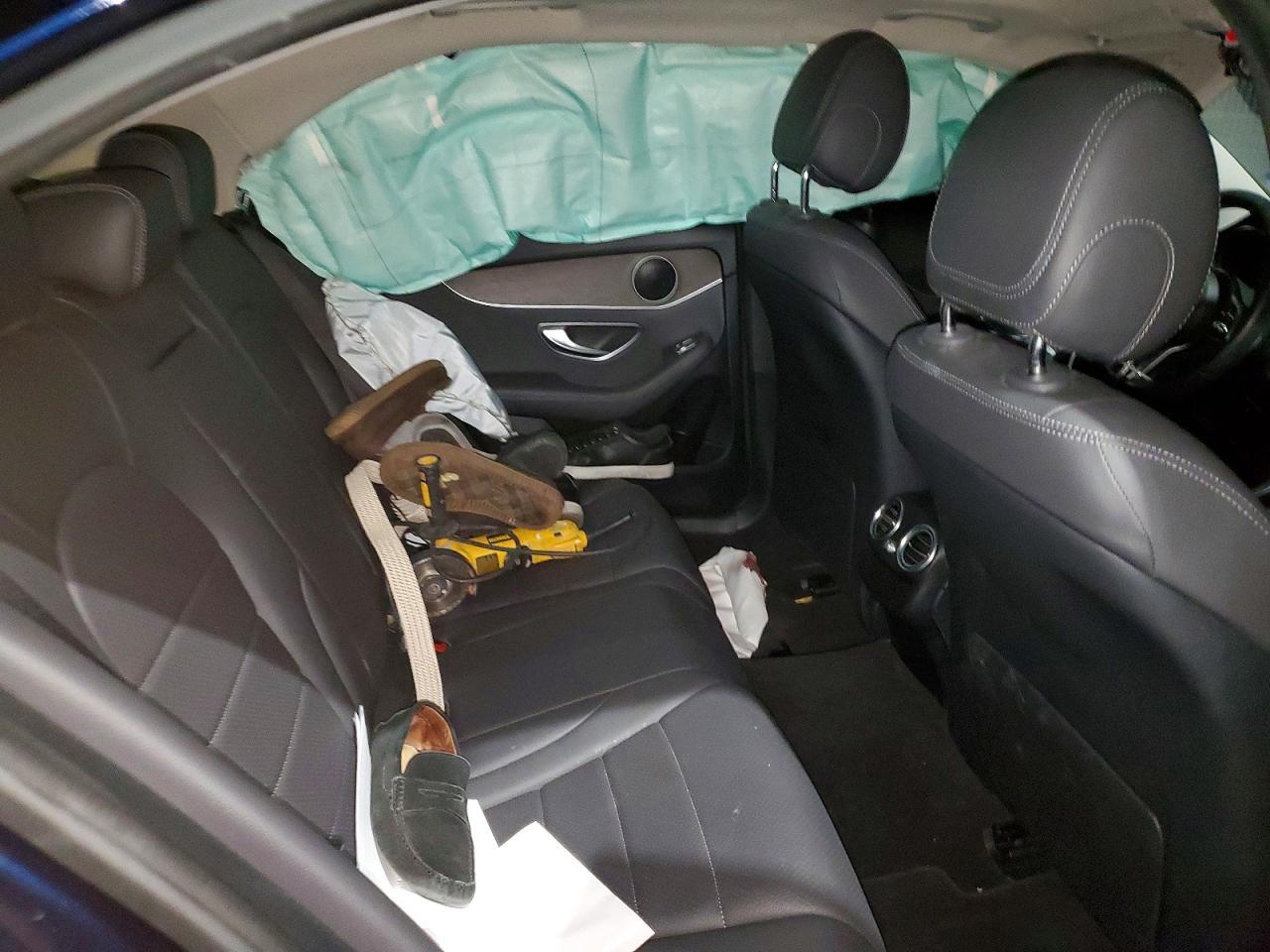 2019 Mercedes-Benz C 300 - zdjęcie 11