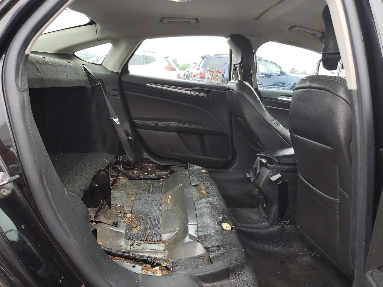 2014 Ford Fusion S - zdjęcie 10