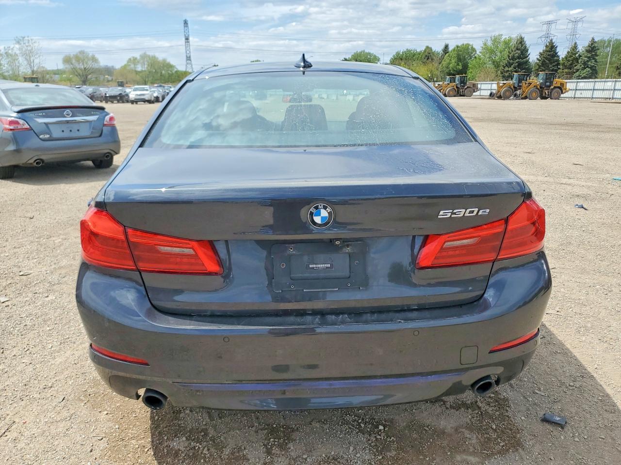 2019 BMW 530E - zdjęcie 6