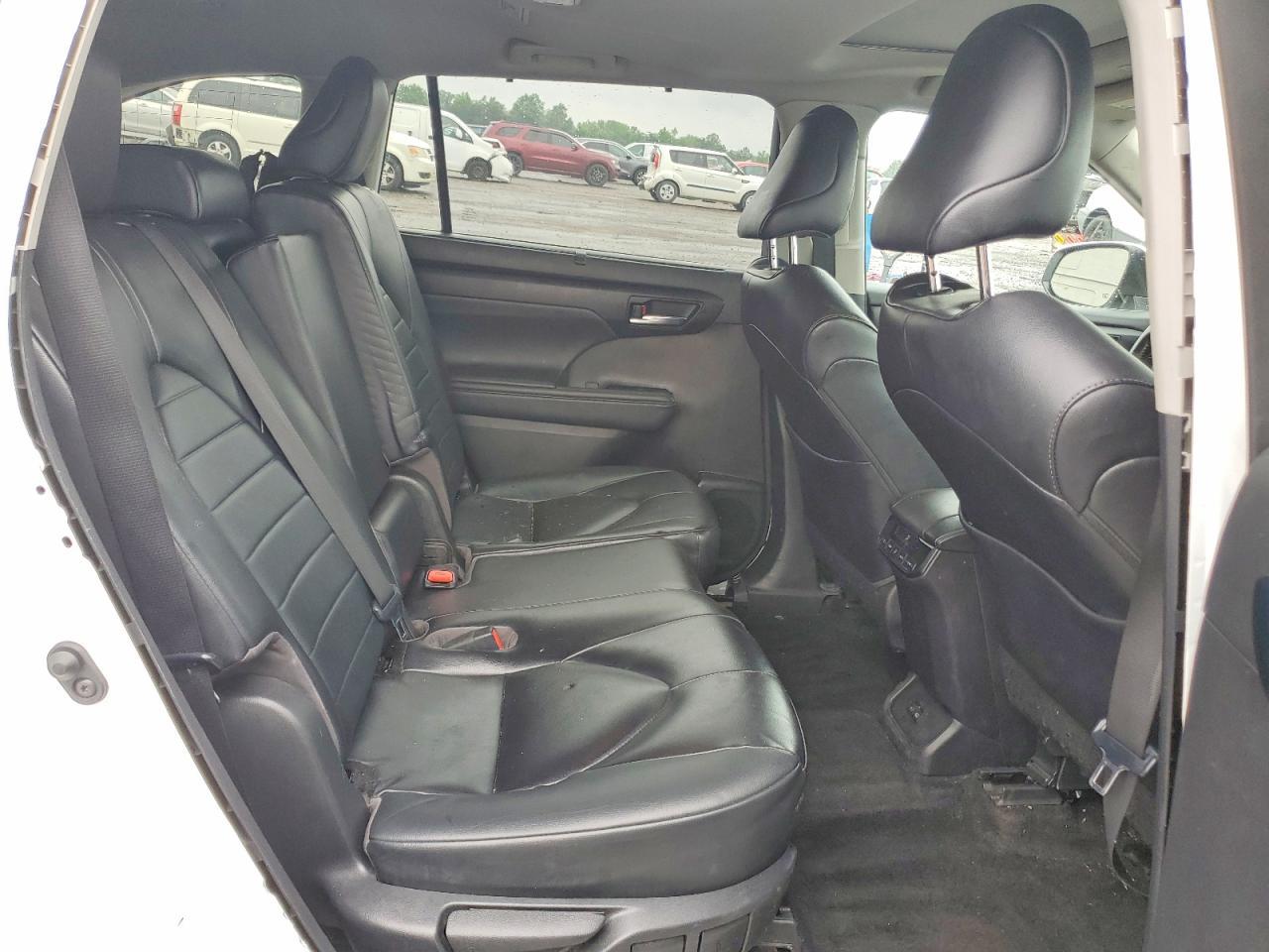 2023 Toyota Highlander Xle - zdjęcie 11