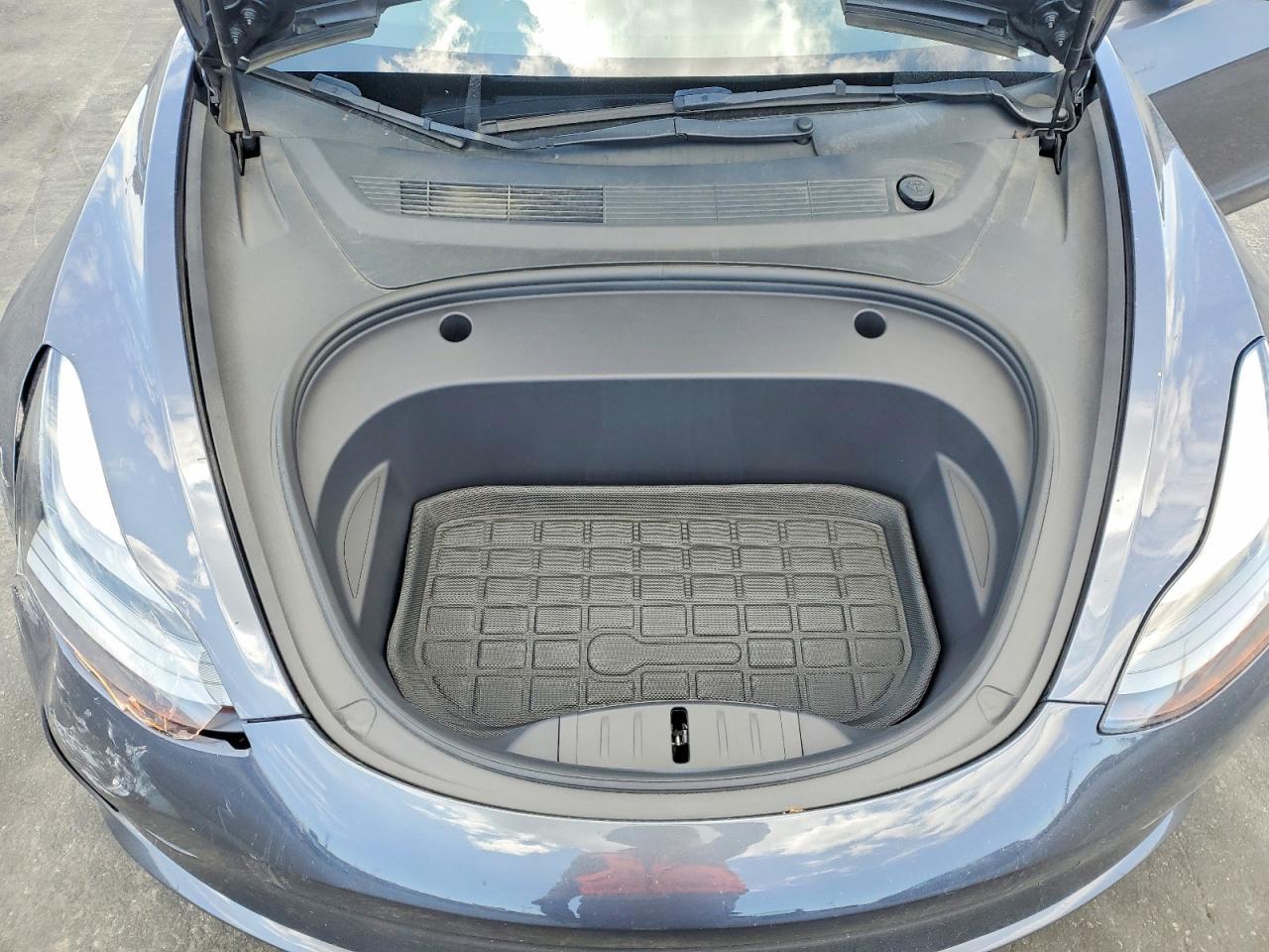 2023 Tesla Model 3 - zdjęcie 11
