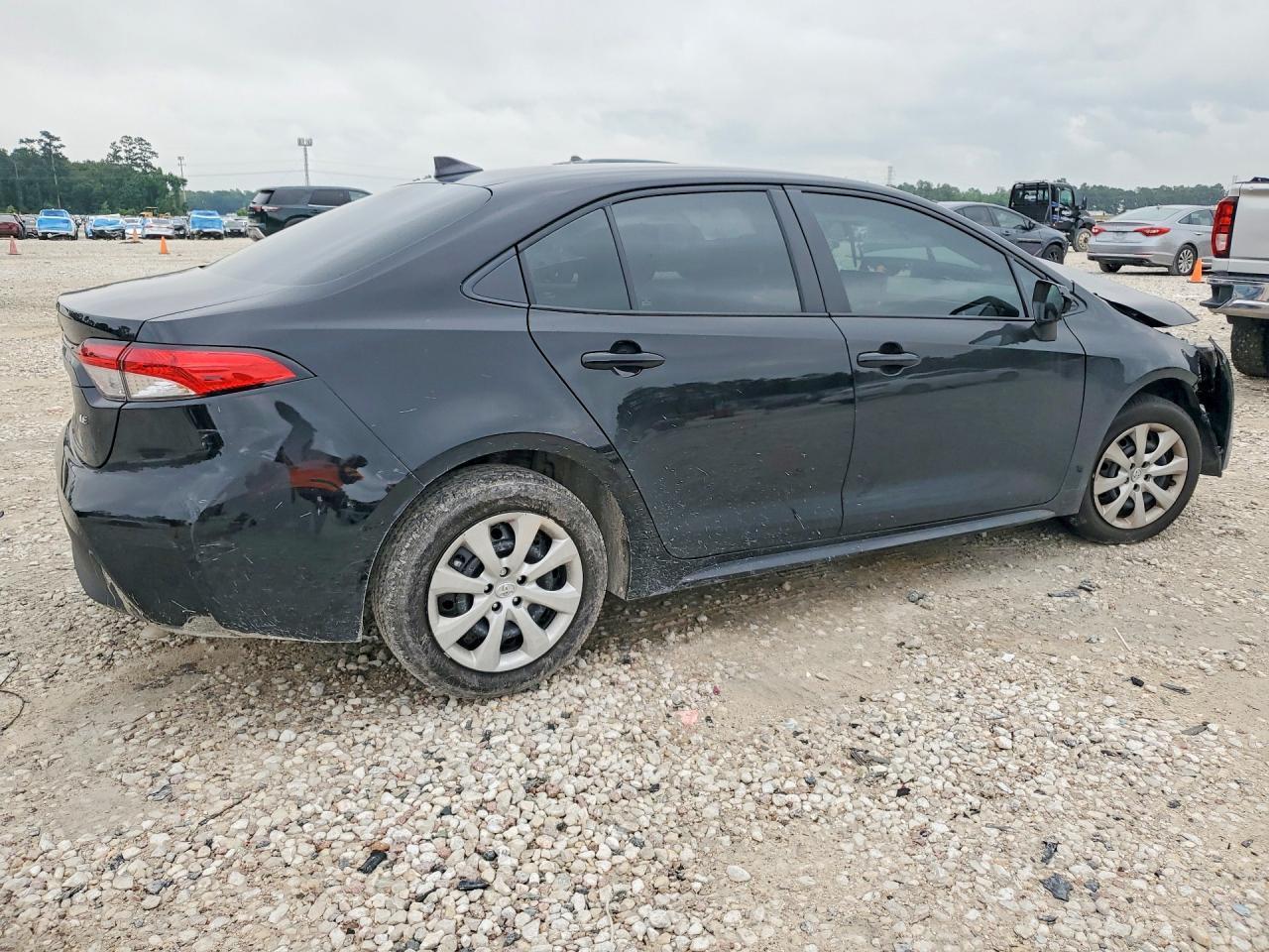2026 Toyota Corolla Le - zdjęcie 3