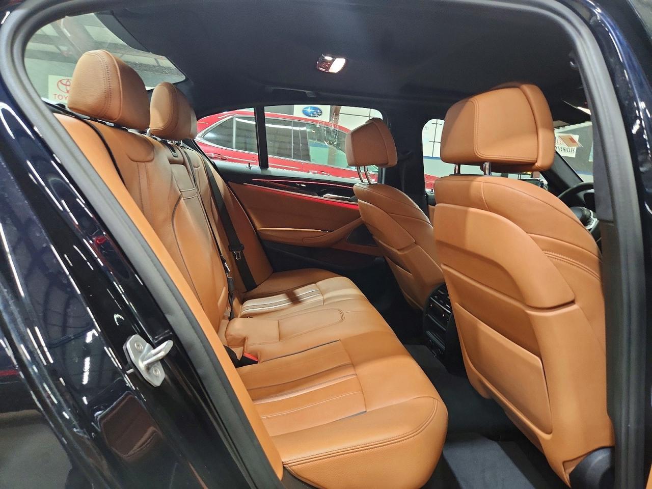 2018 BMW M550I - zdjęcie 10