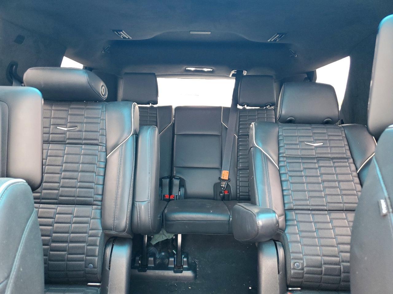 2021 Cadillac Escalade Sport Platinum - zdjęcie 10