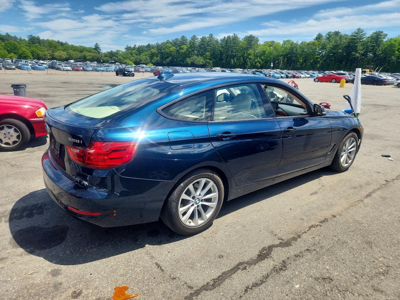 2014 BMW 328 Xigt - zdjęcie 3