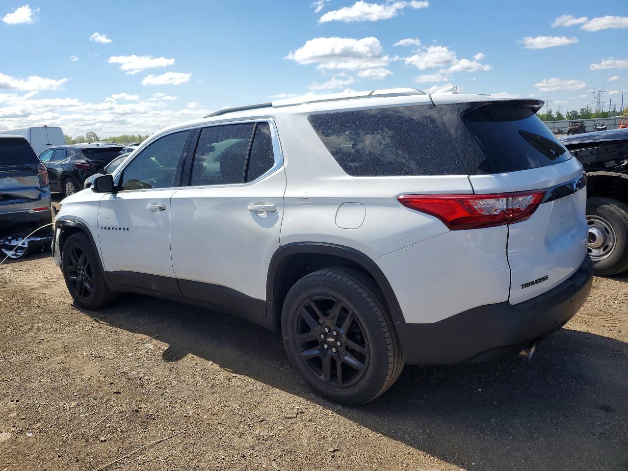 2018 Chevrolet Traverse Lt - zdjęcie 2