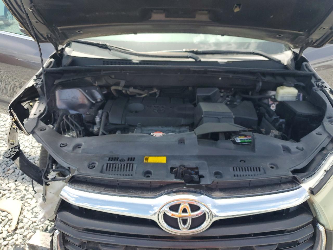 2016 Toyota Highlander Le - zdjęcie 12