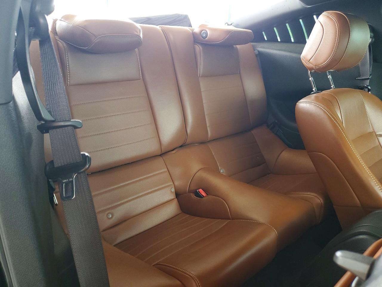 2014 Ford Mustang - zdjęcie 10