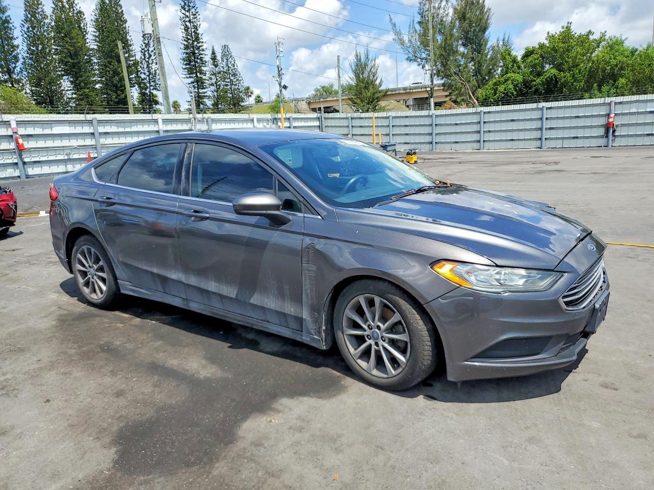 2017 Ford Fusion Se - zdjęcie 4