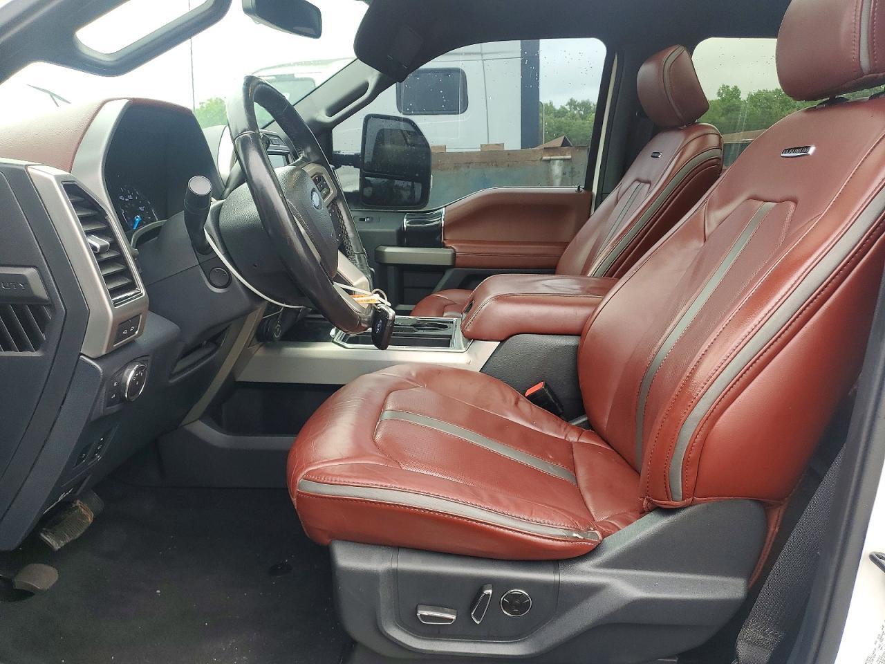 2022 Ford F450 Super Duty - zdjęcie 7