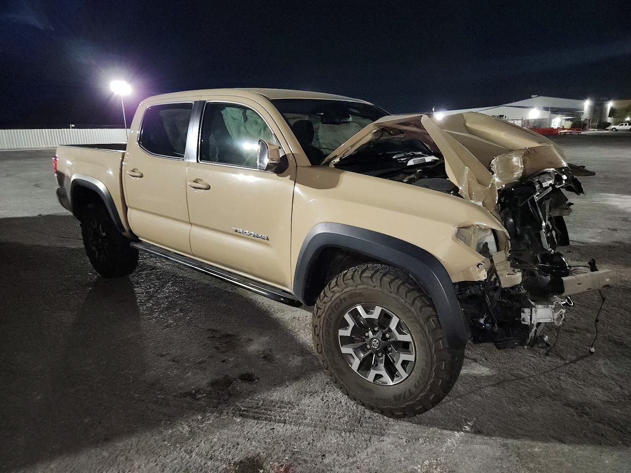 Toyota Tacoma - zdjęcie 4