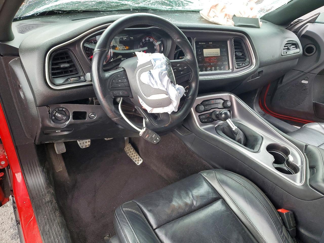 2016 Dodge Challenger R - zdjęcie 8