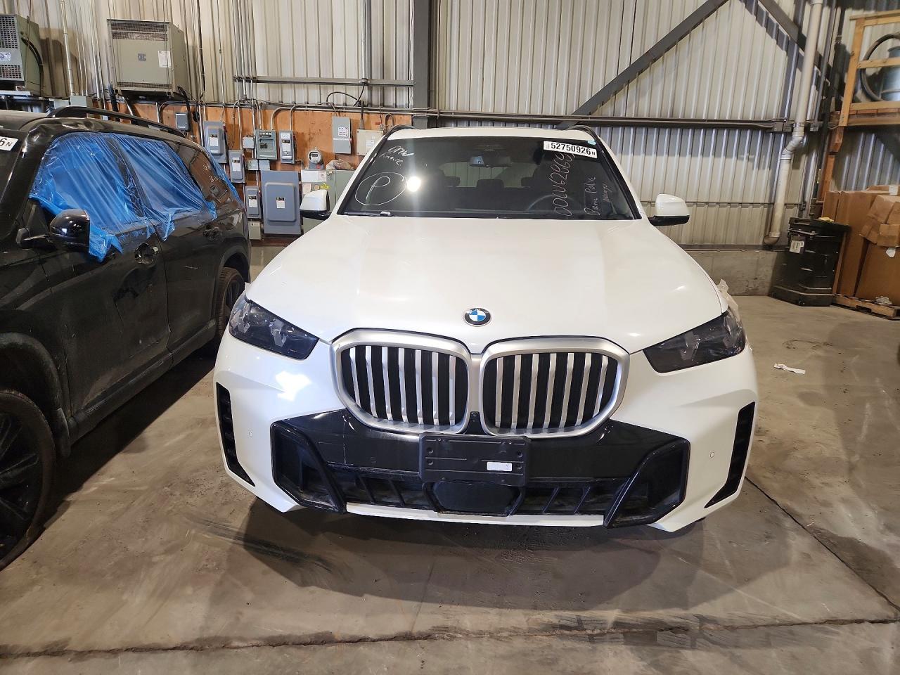 2024 BMW X5 xDrive40I - zdjęcie 5