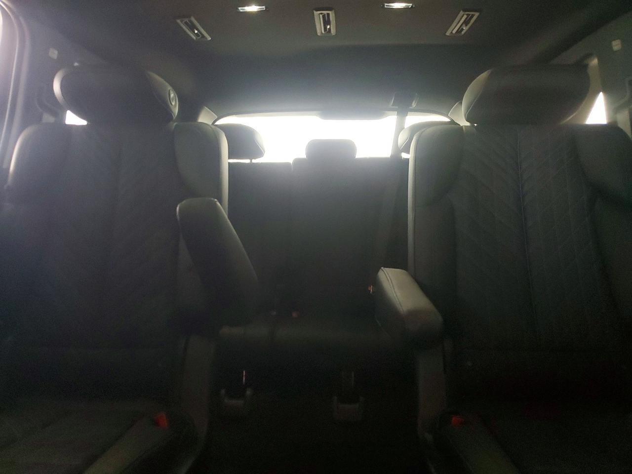 2026 Cadillac Escalade - zdjęcie 10