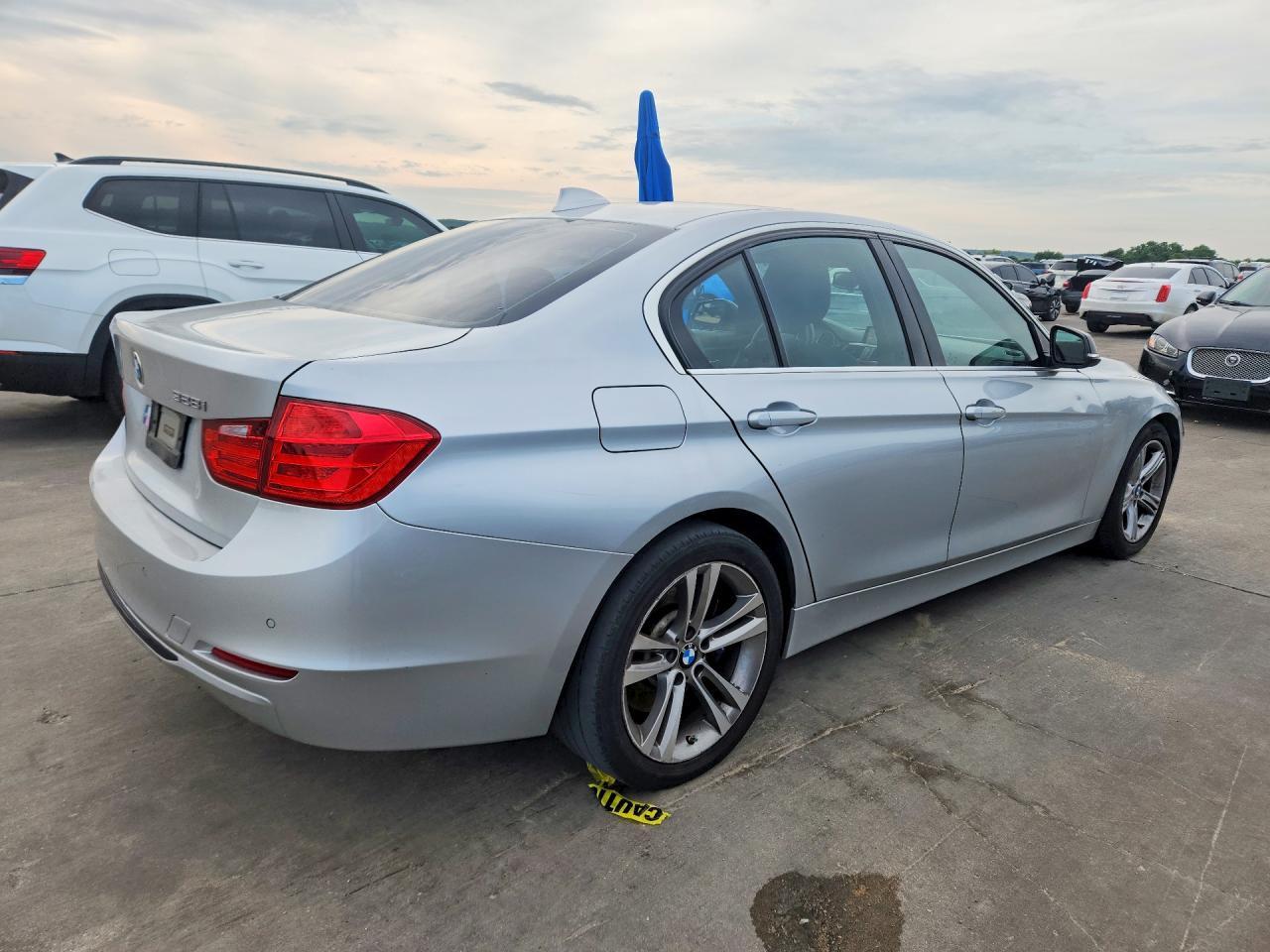 2015 BMW 328 I - zdjęcie 3
