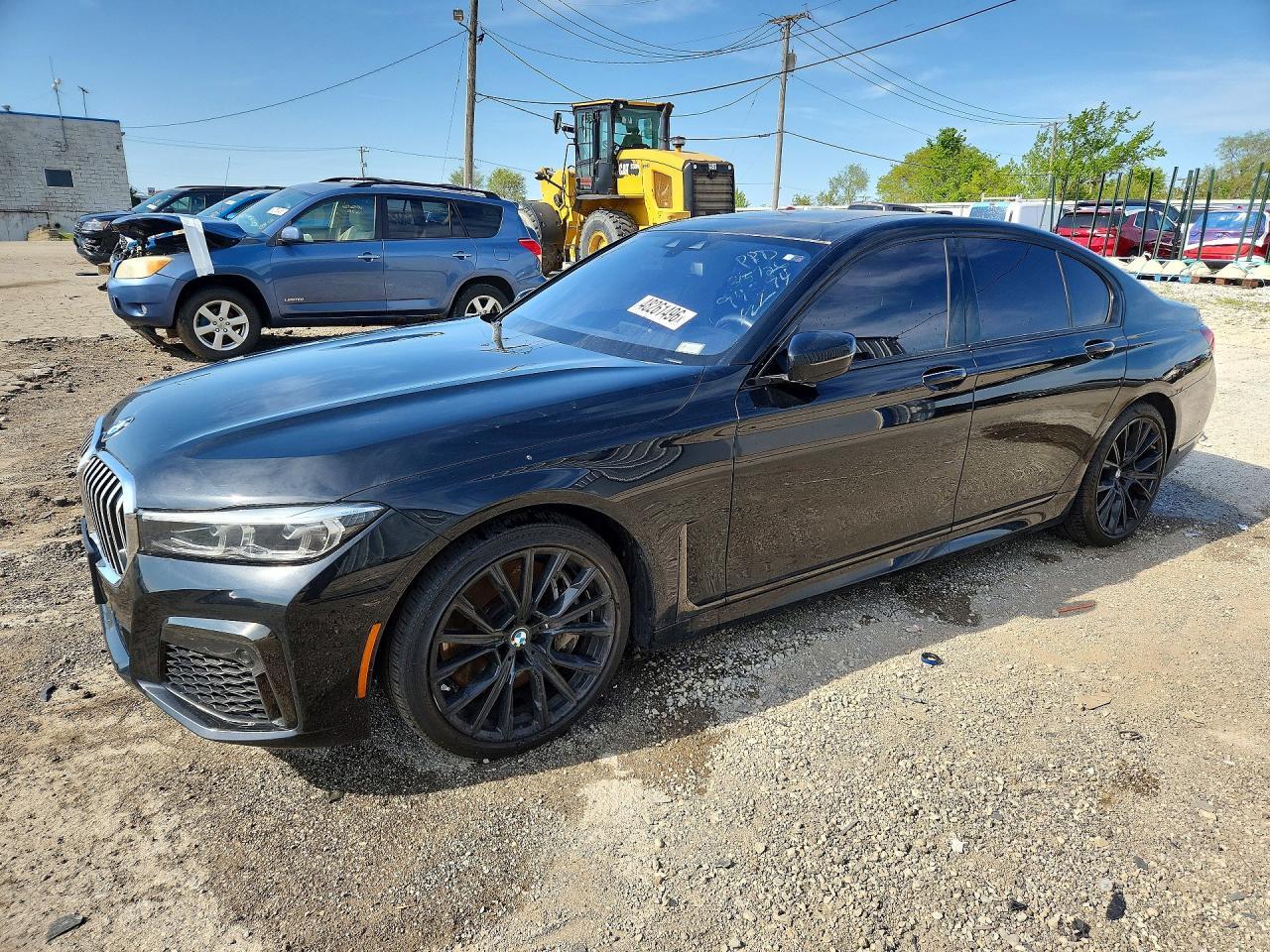 2020 BMW 750 Xi - zdjęcie główne