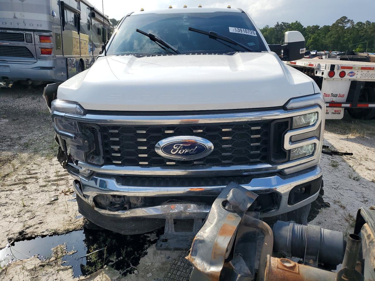 2023 Ford F350 Super Duty - zdjęcie 5