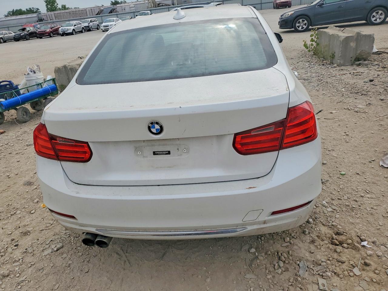 2013 BMW 328 Xi - zdjęcie 6