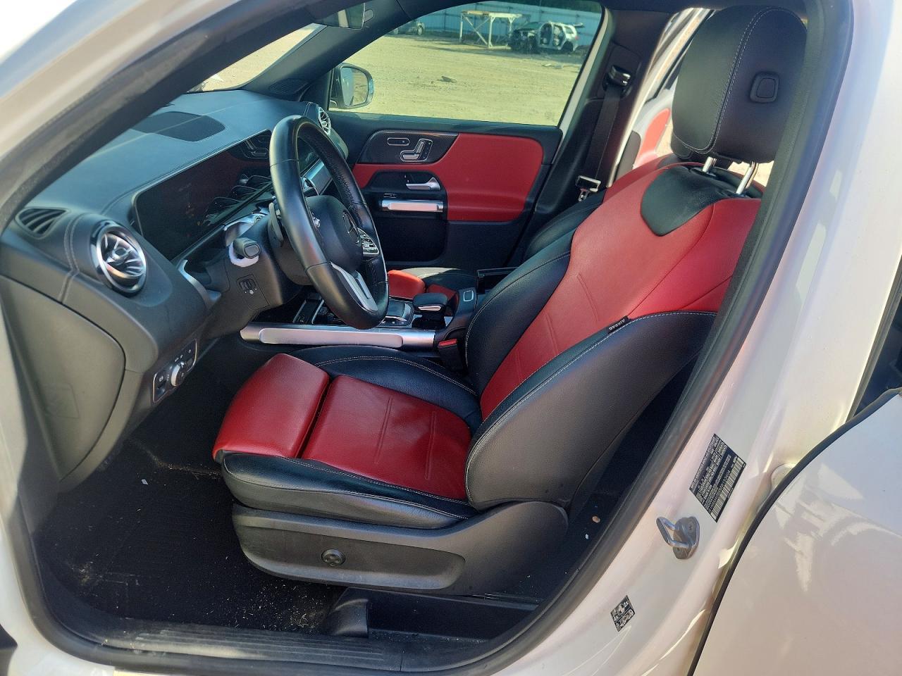 2021 Mercedes-Benz Glb 250 - zdjęcie 7