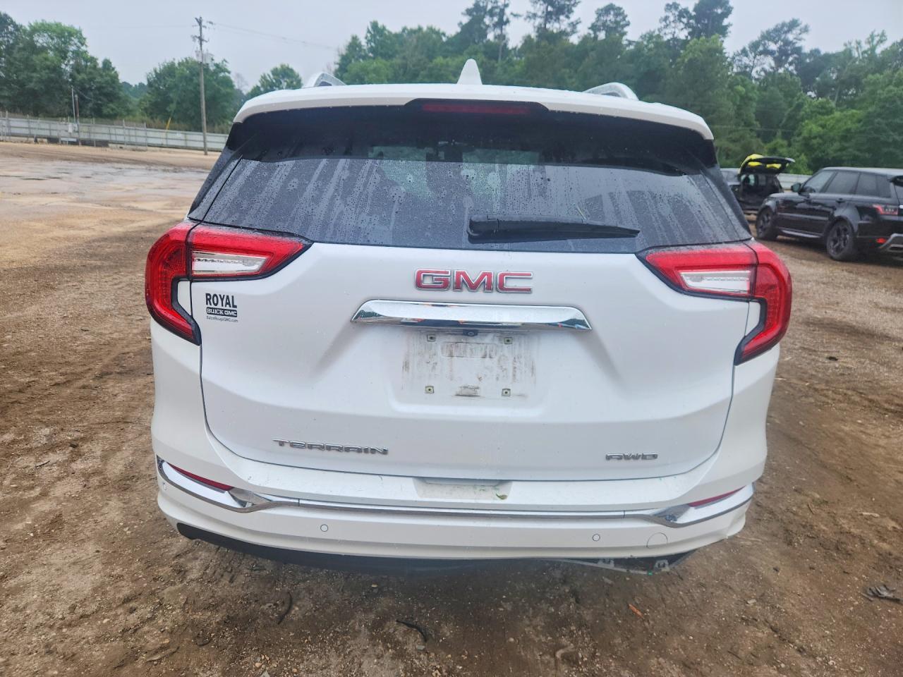 2022 GMC Terrain Denali - zdjęcie 6