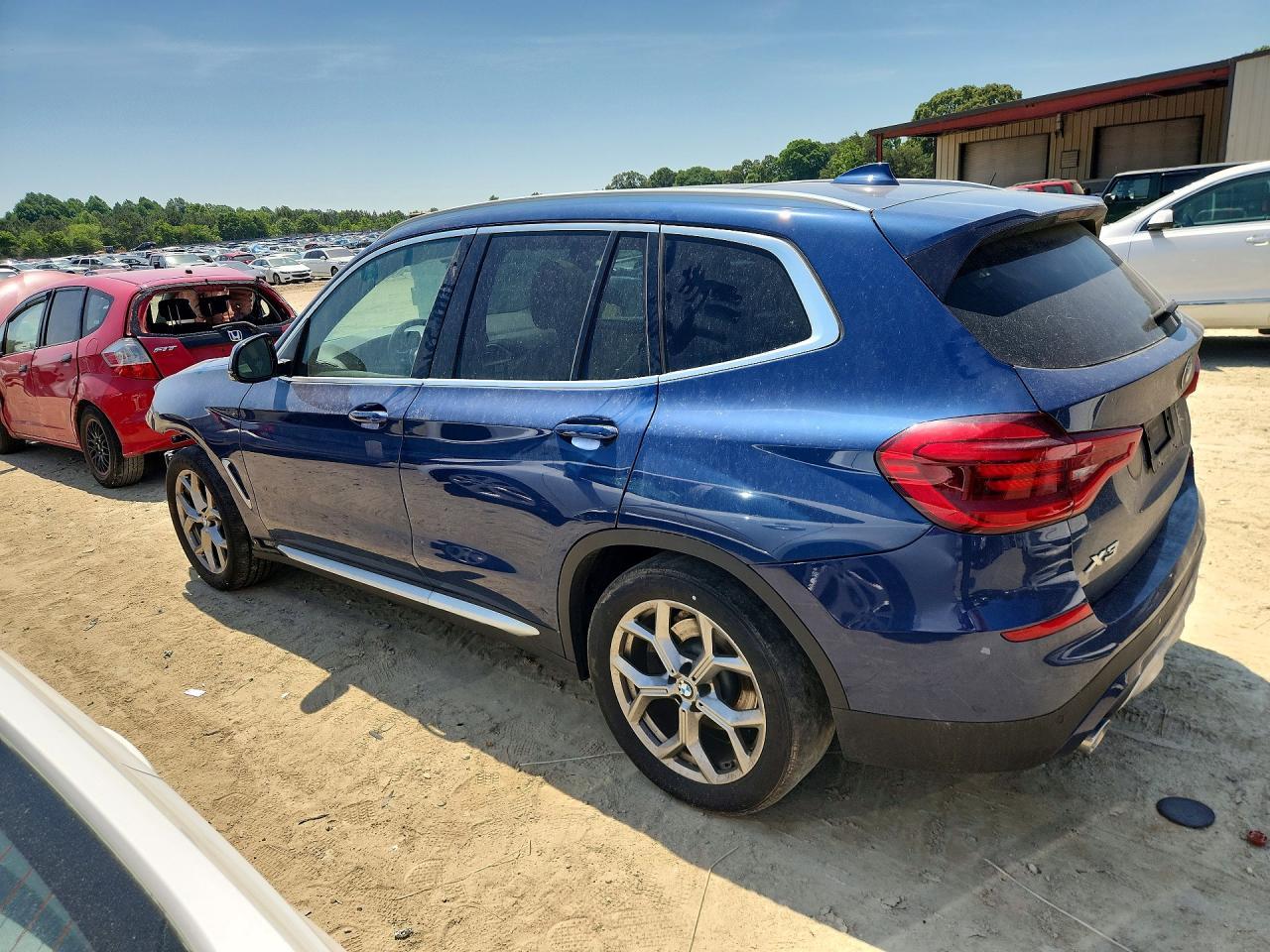 2021 BMW X3 xDrive30I - zdjęcie 2