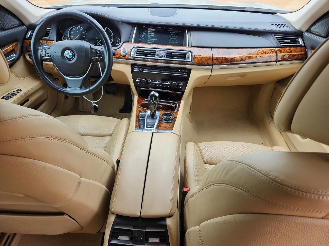 2014 BMW 750 Li - zdjęcie 8
