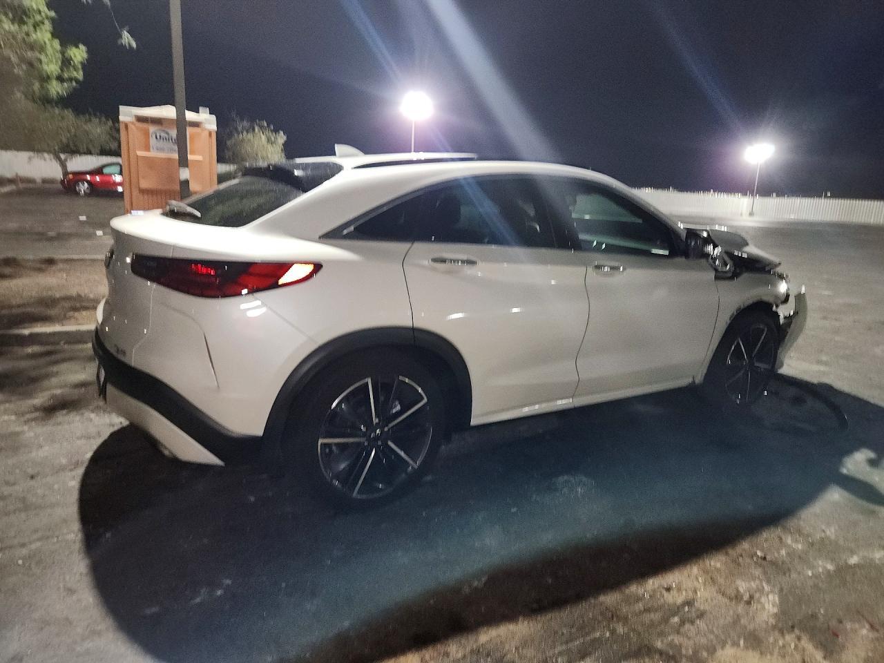 2023 Infiniti Qx55 Luxe - zdjęcie 3