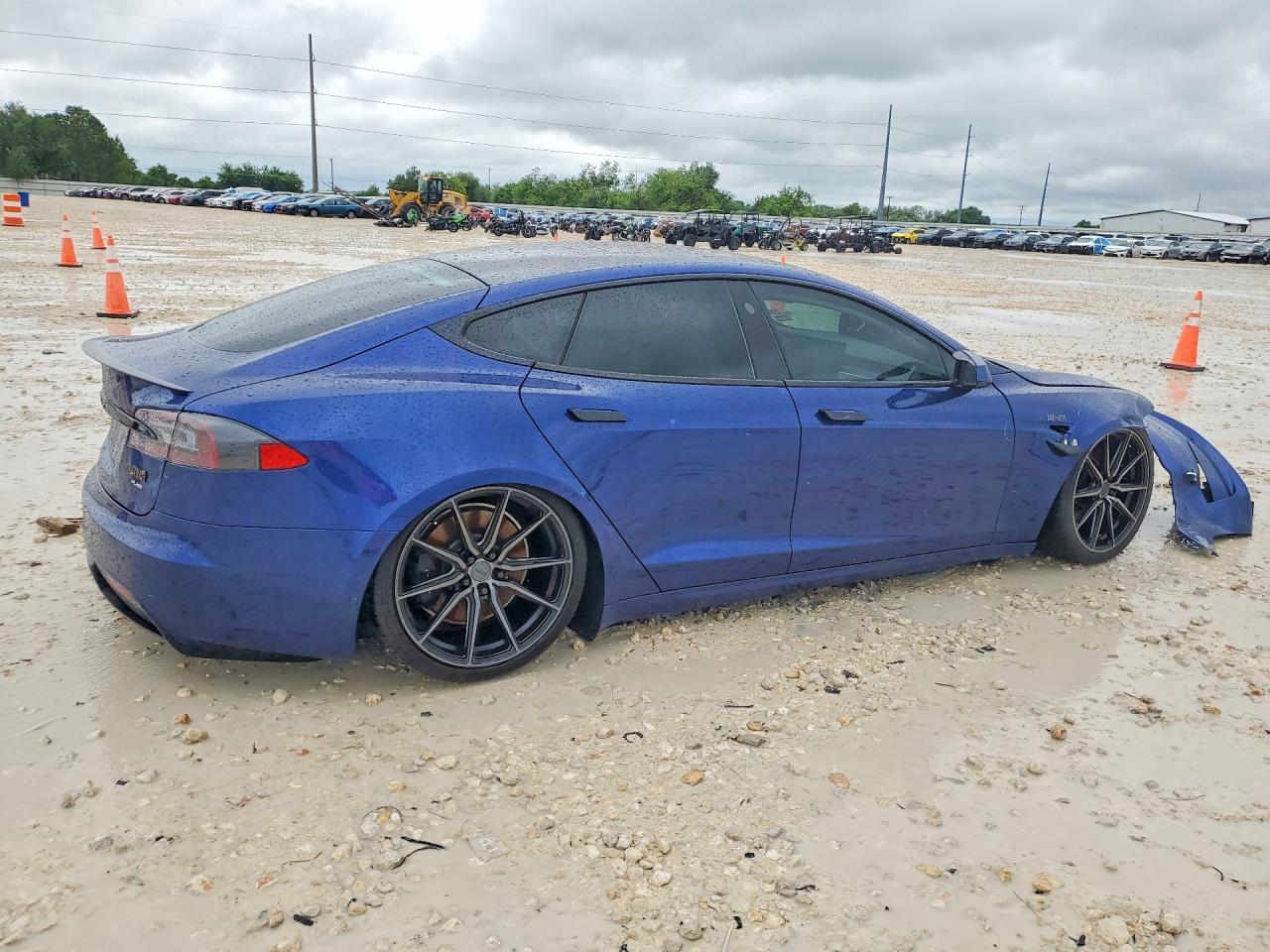 2021 Tesla Model S - zdjęcie 3