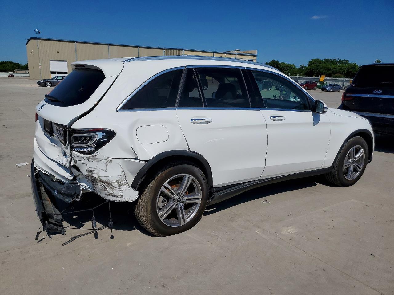 2021 Mercedes-Benz Glc 300 - zdjęcie 3