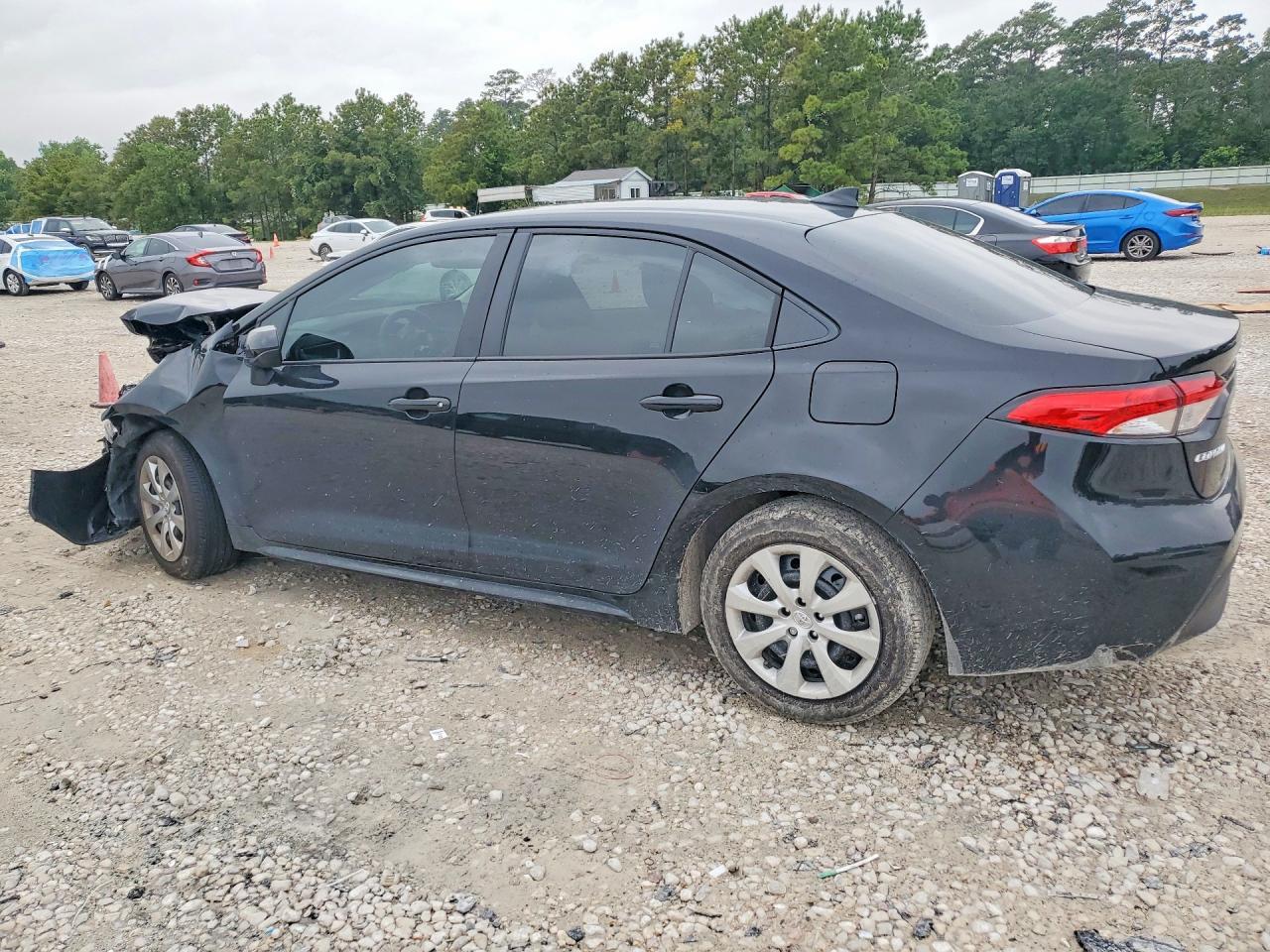2026 Toyota Corolla Le - zdjęcie 2