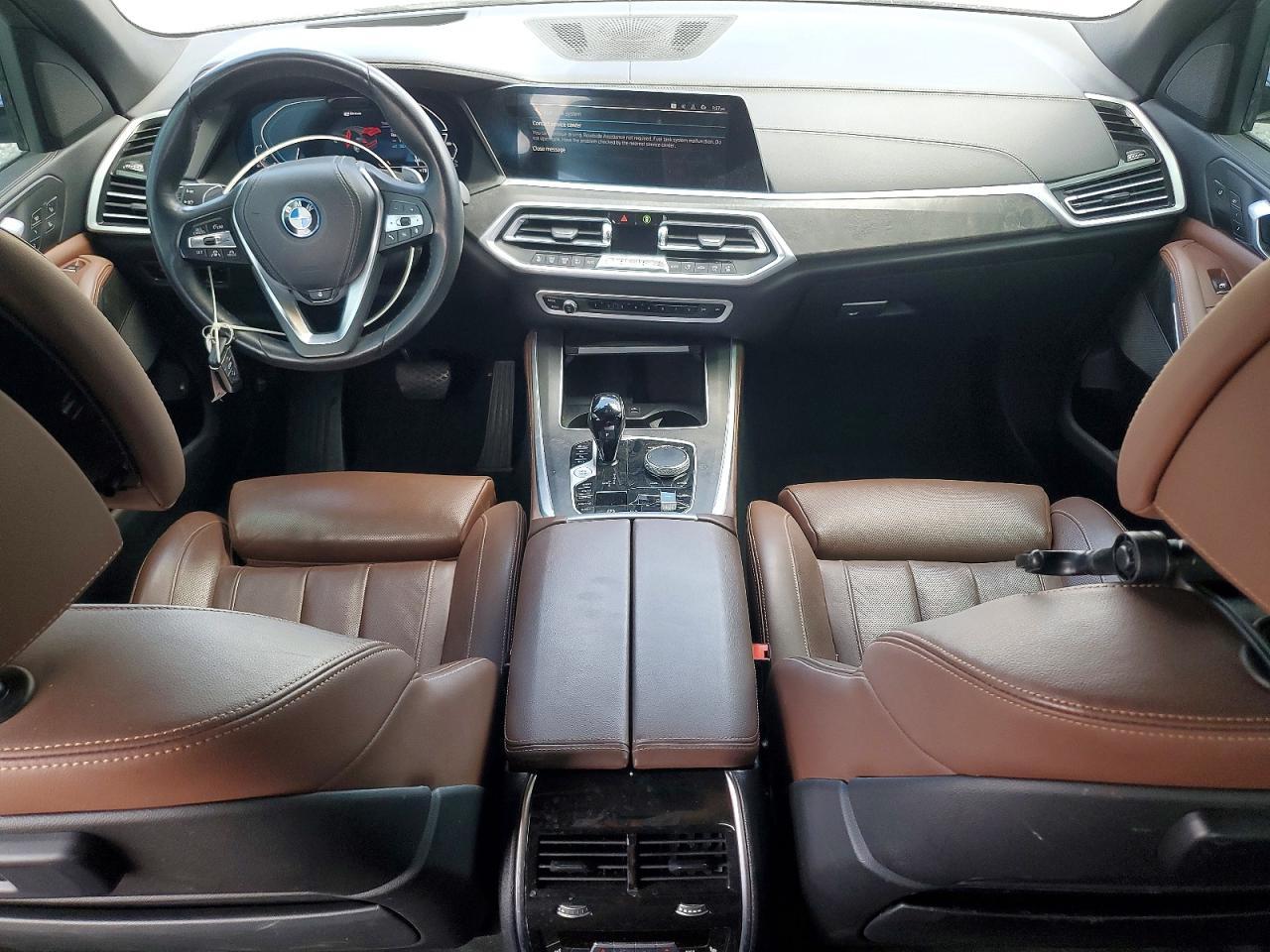 2022 BMW X5 xDrive45E - zdjęcie 8