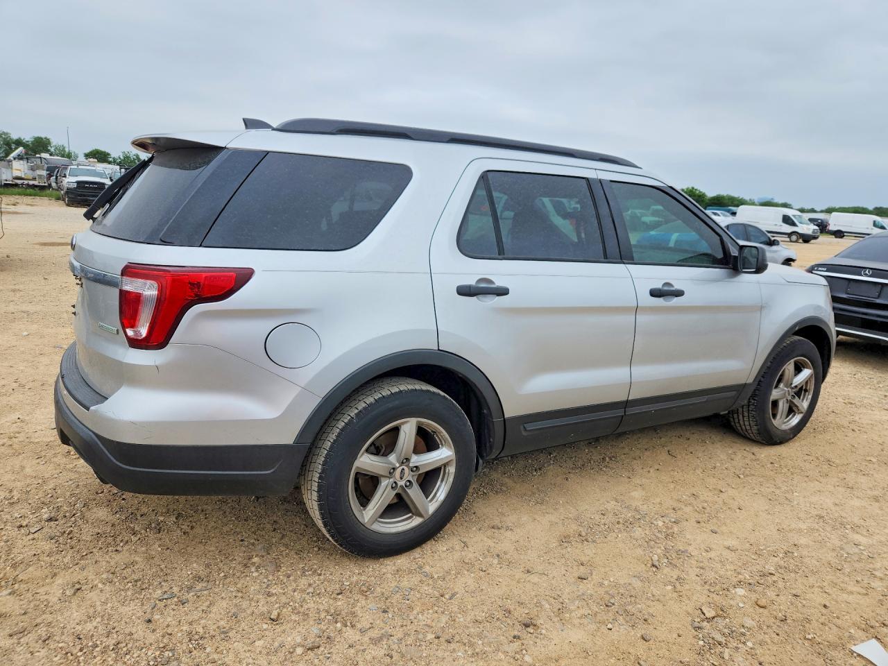 2019 Ford Explorer - zdjęcie 3