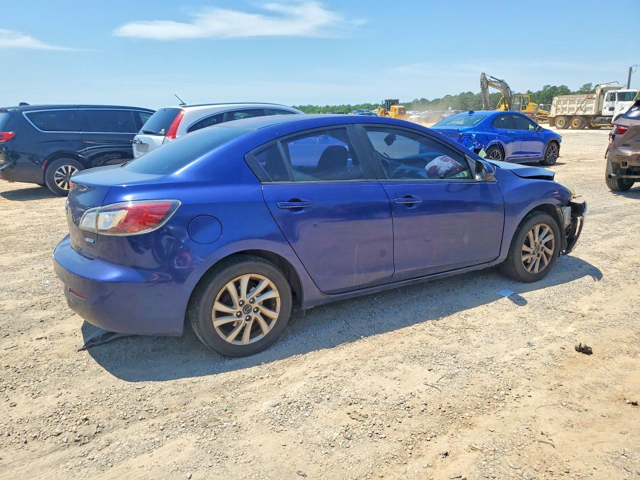 2013 Mazda 3 I - zdjęcie 3