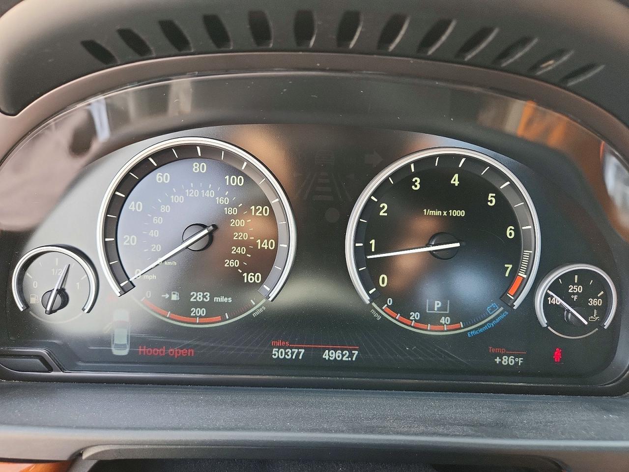 2013 BMW 550 - zdjęcie 9
